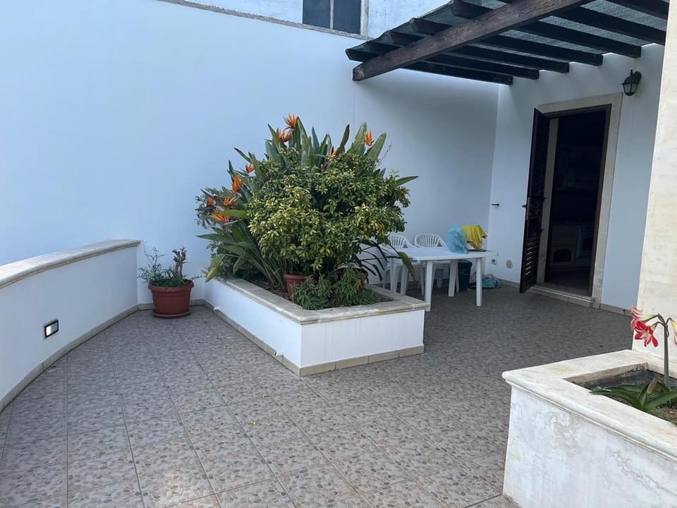 VILLA FLORA House in Melendugno