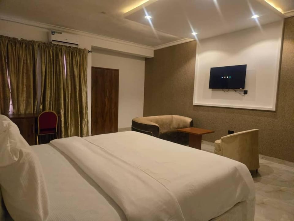 ROSES REGENCY HOTEL AND SUITES Hotel in Abuja