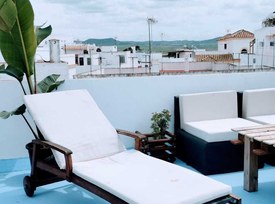 Natural landscape, Solarium, Landmark view, Mountain view, Area and facilities
