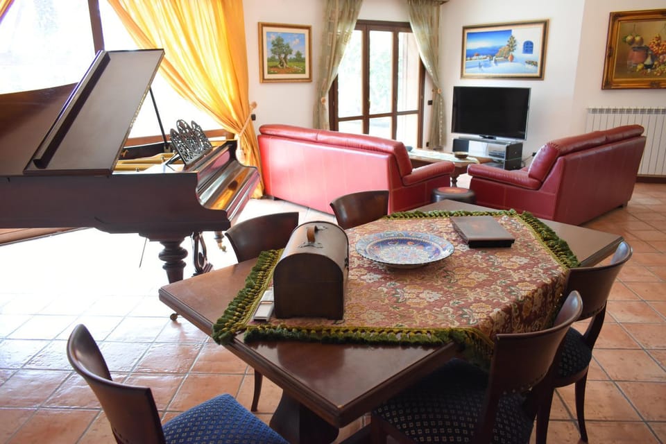 Villa immersa nel verde(*Servizi ALL INCLUSIVE*) Villa in Apulia
