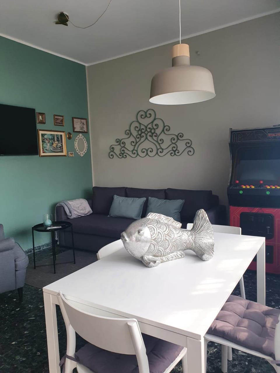 TV and multimedia, Living room, Evening entertainment