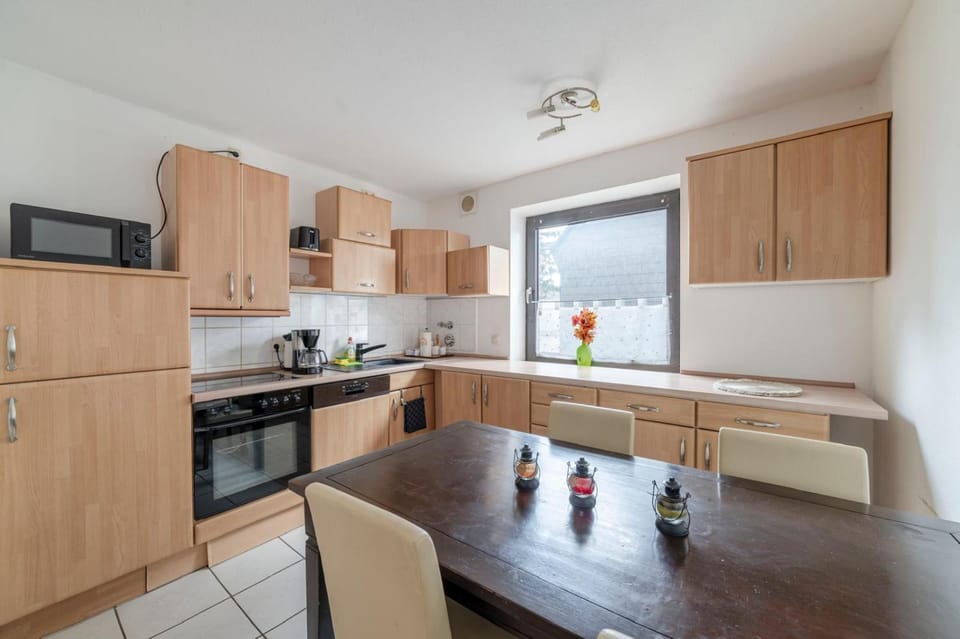 Kitchen or kitchenette, kitchen, kitchen