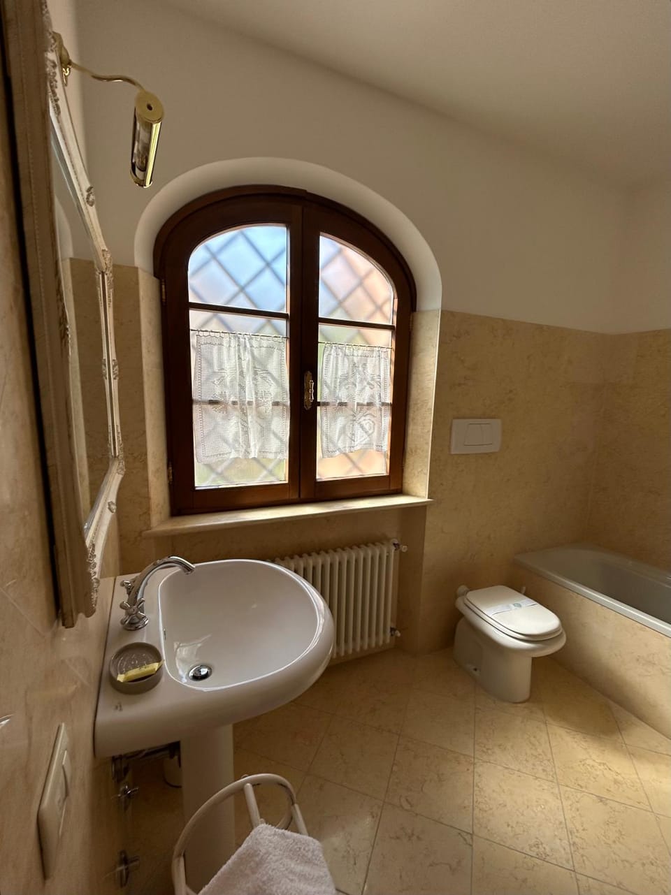 Bathroom, Bath, internet