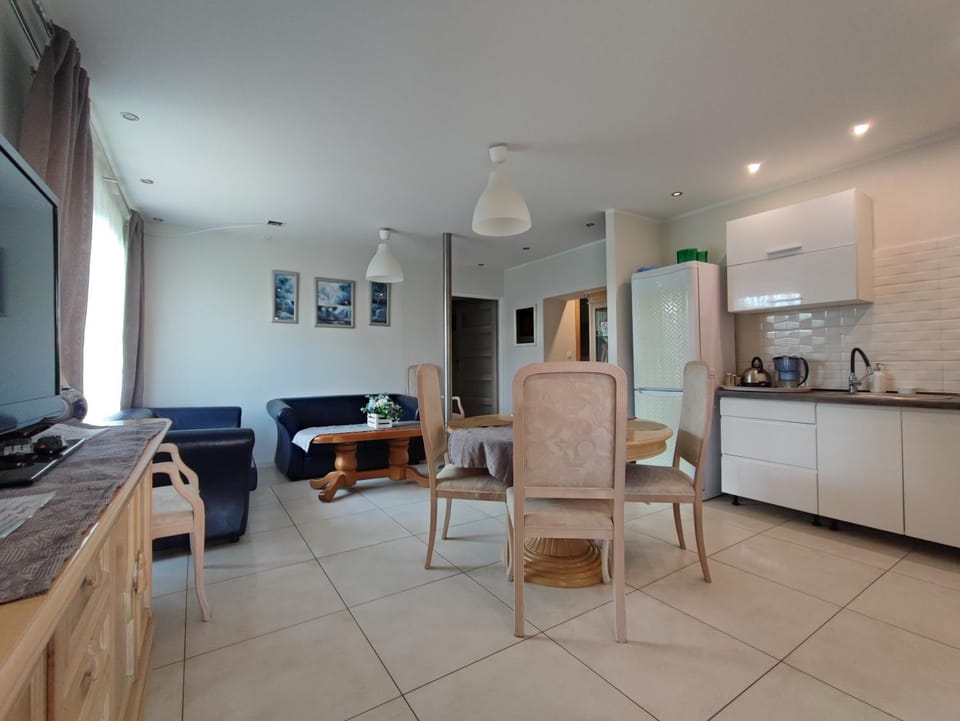 Communal lounge/ TV room, Communal kitchen