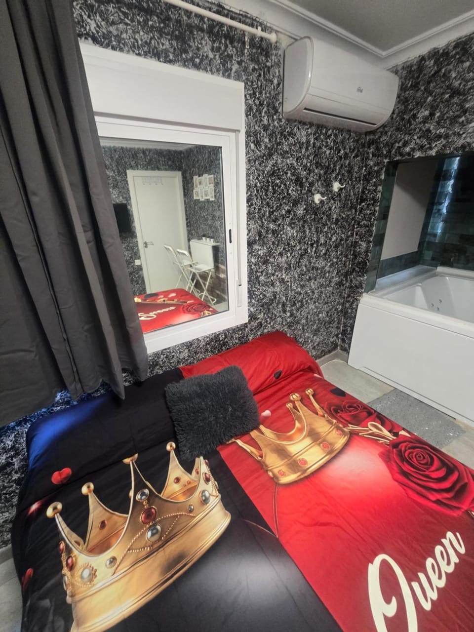 Latorre jacuzzi jerez Apartment in Jerez de la Frontera