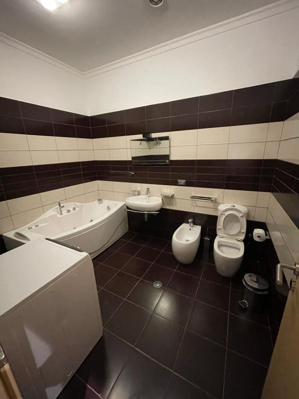 Toilet, Bathroom, bidet, towels