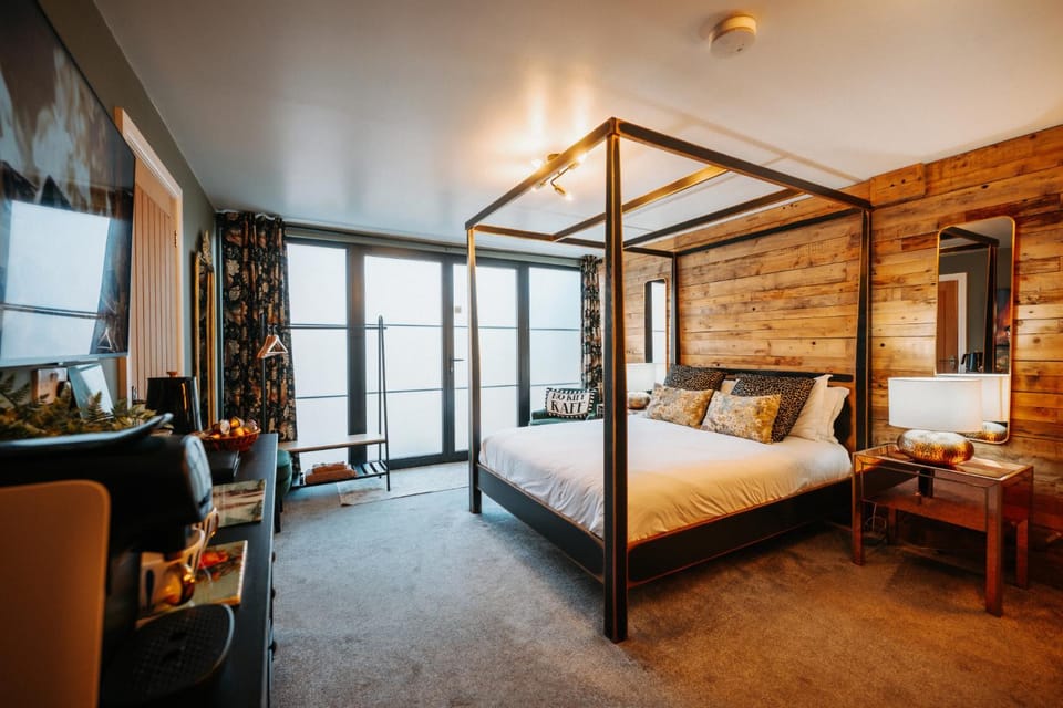 Boutique Shrewsbury Suites Bed and Breakfast in Shrewsbury