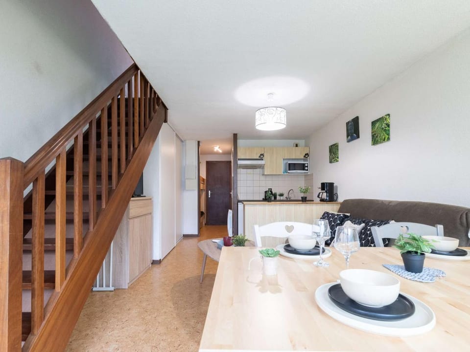 Appartement 8 personnes avec balcon sud, navette télécabine à proximité, Saint-Lary-Soulan - FR-1-296-388 Cabin in Saint-Lary-Soulan
