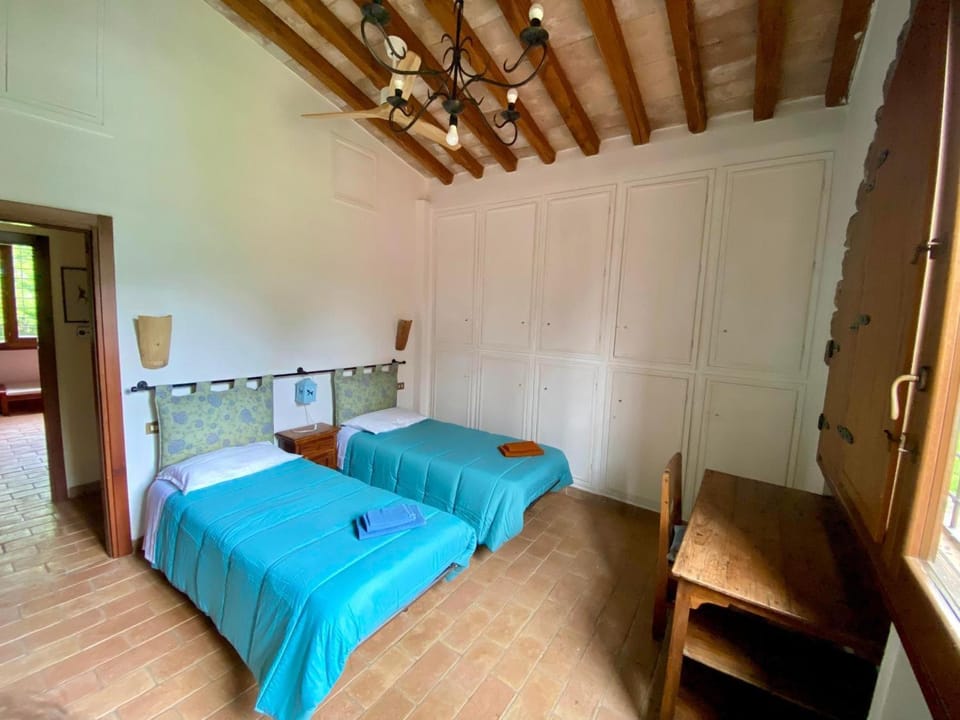 Property building, Living room, Bedroom