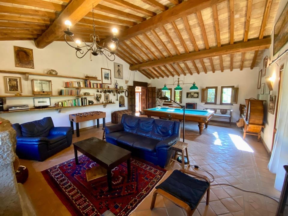 Property building, Living room