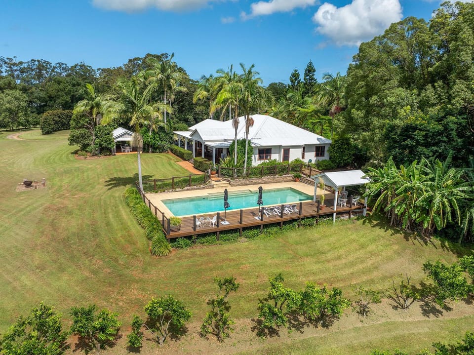 Day, Natural landscape, Garden view, Pool view, Swimming pool