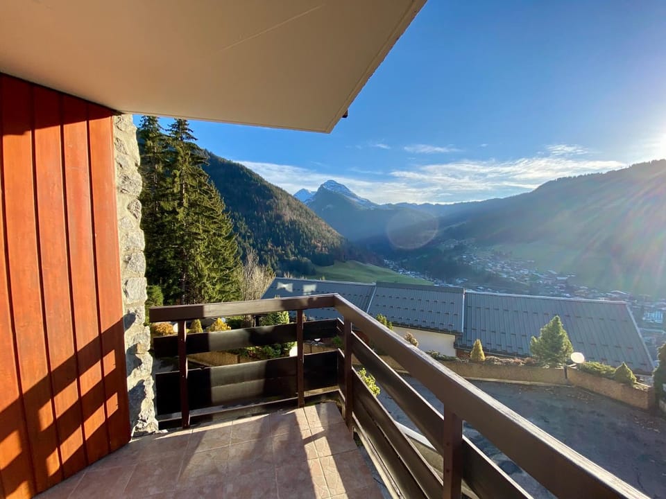 Balcony/Terrace, Balcony/Terrace, Mountain view