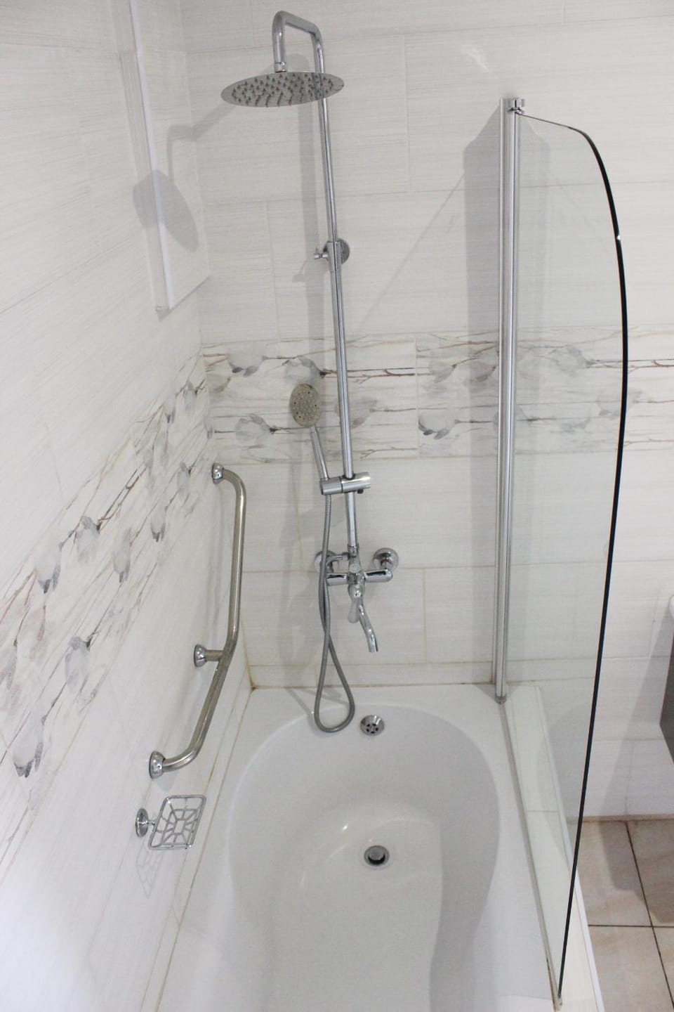 Shower, Bath