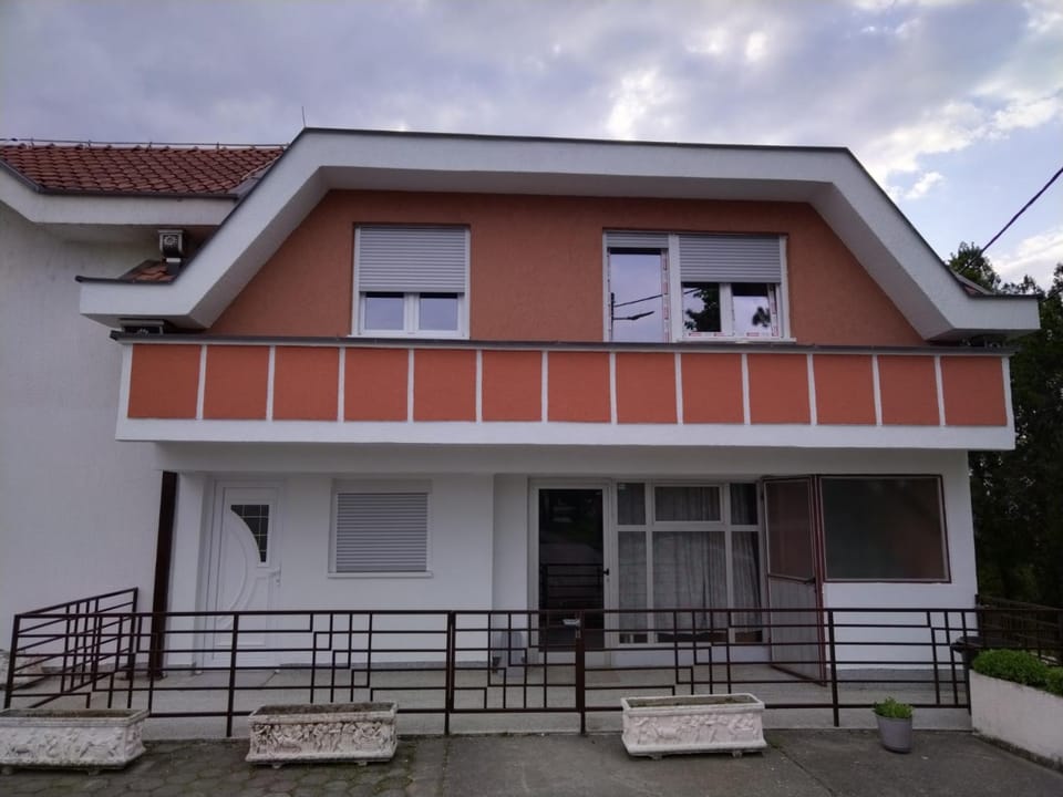 Property building, Balcony/Terrace