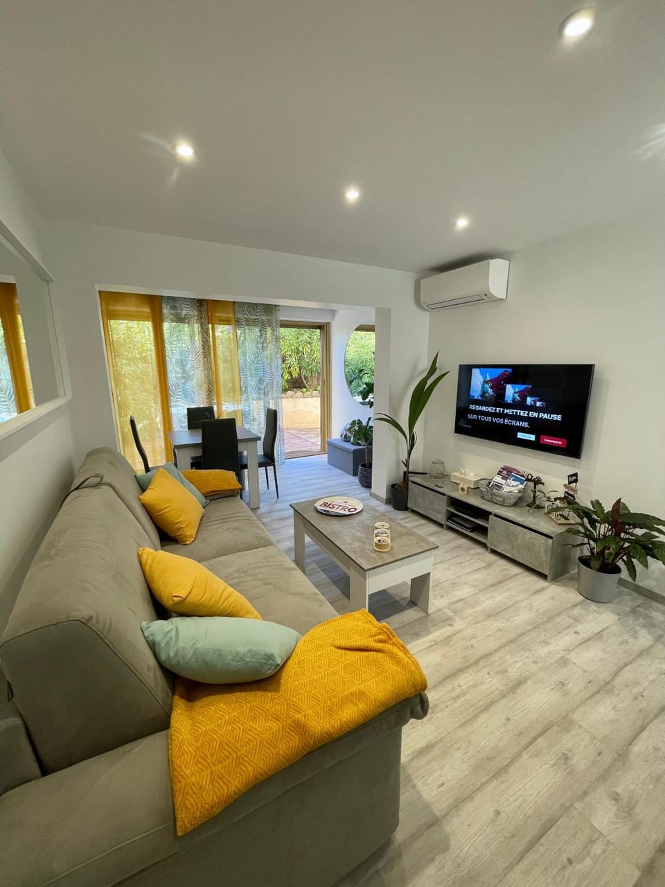 Seating area