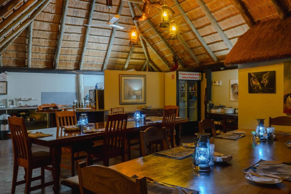 Seating area, Dinner