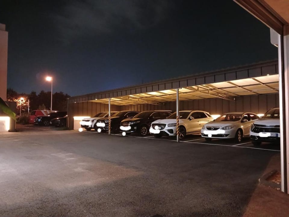 Night, Parking