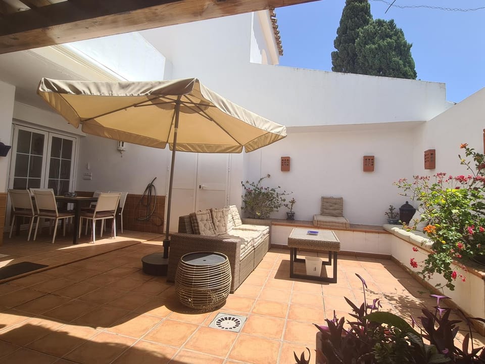 Townhouse in Marbella - Walking distance to Puerto Banus Villa in Marbella