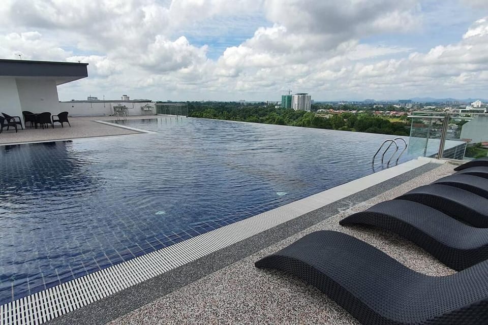 Lovely Kozi Square Studio 1 Bedroom with Pool LV9B Apartment in Kuching