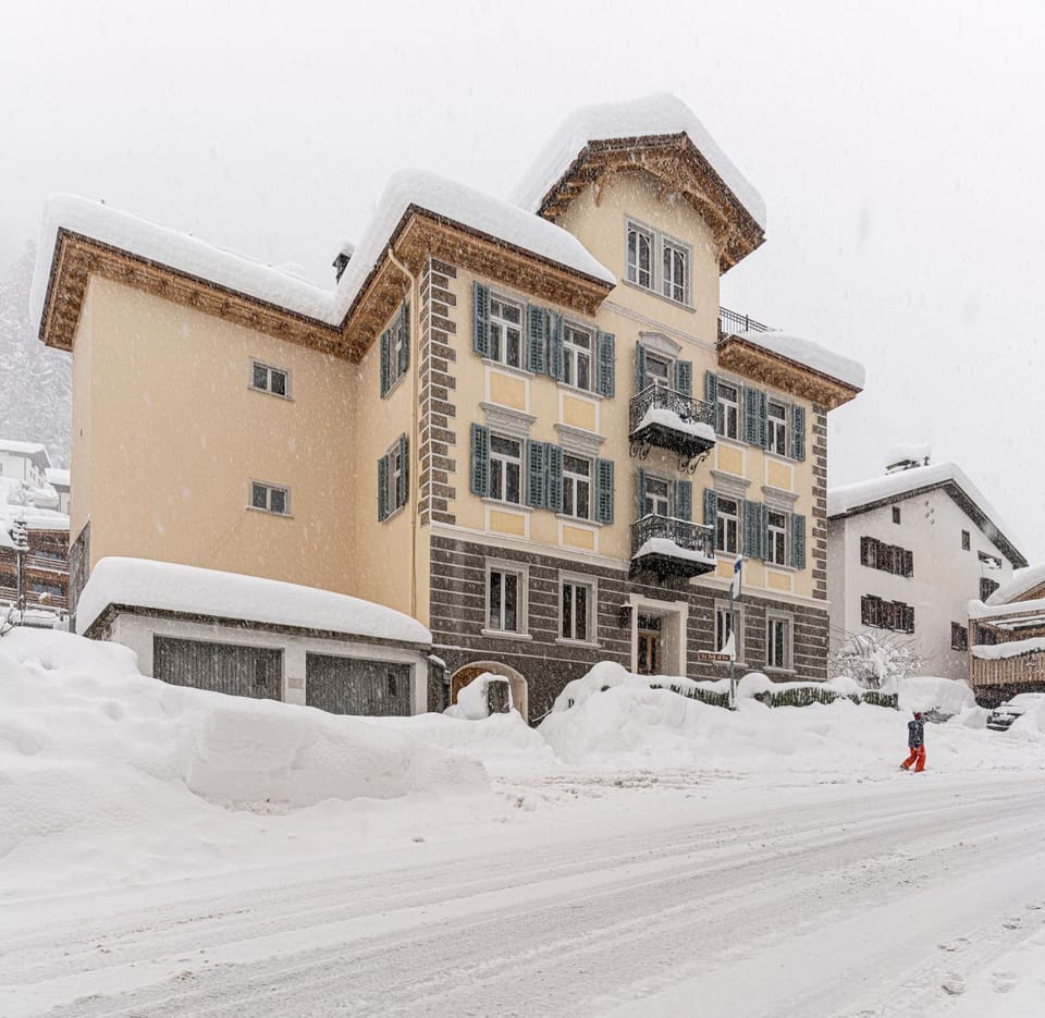 Property building, Winter