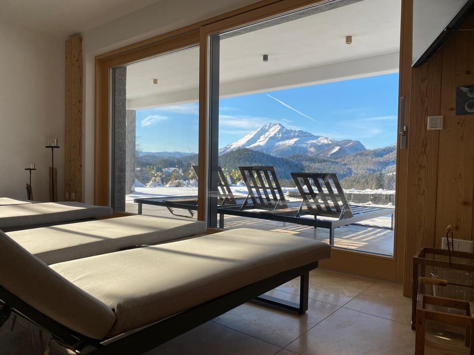 Day, Natural landscape, Winter, View (from property/room), Spa and wellness centre/facilities