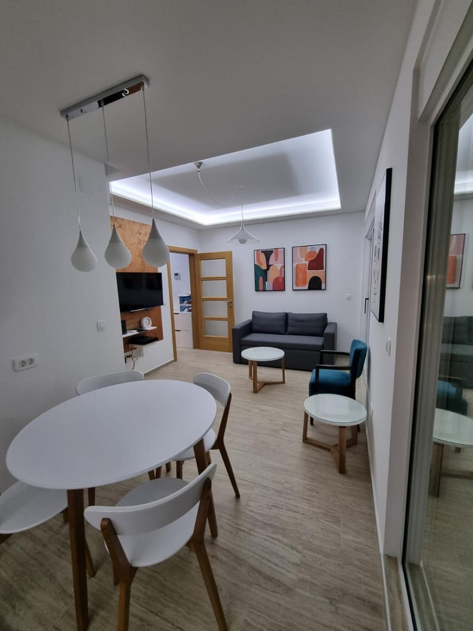 Living room, Seating area, Dining area