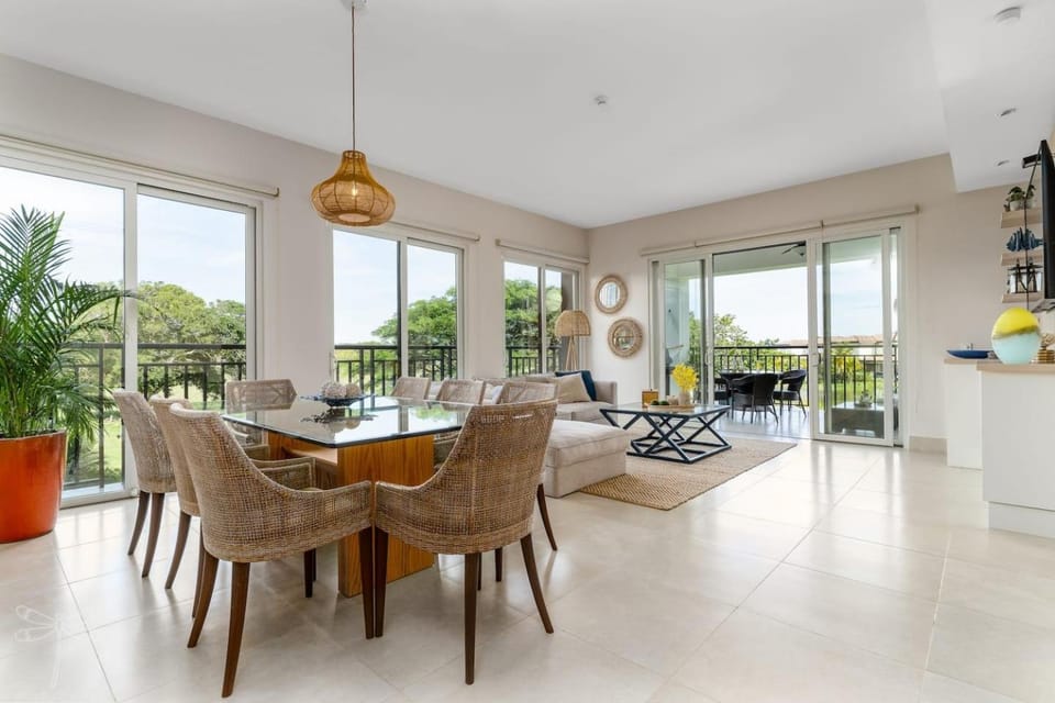Stylish & Quiet Breathtaking Laguna Views Pool House in Rio Hato