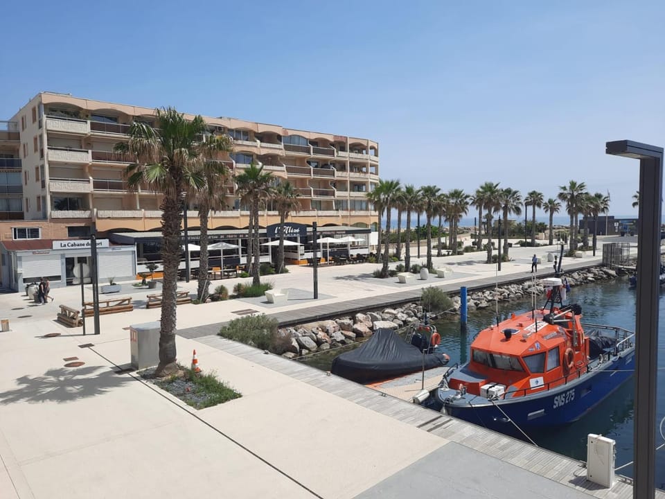Property building, Sea view