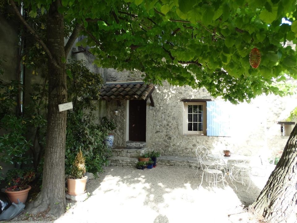 Le Clos du Tilleul Bed and Breakfast in Provence-Alpes-Côte d'Azur
