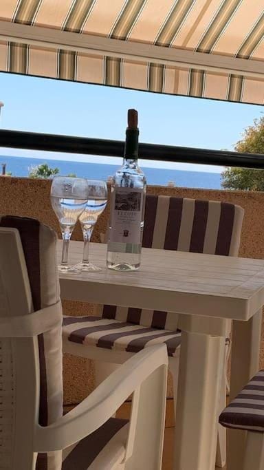 View (from property/room), Balcony/Terrace, Seating area, Dining area, Sea view