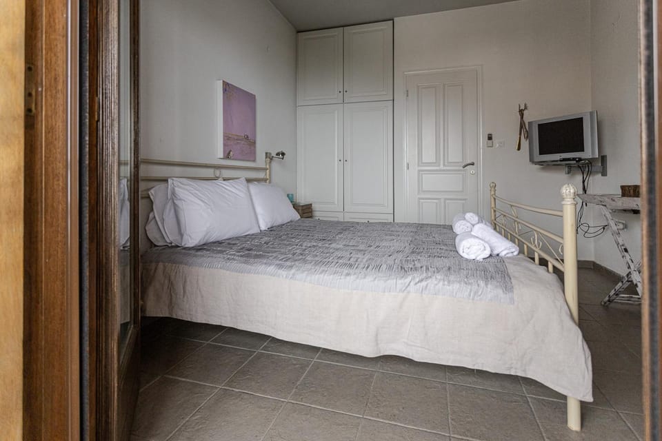 ILOI’s Villa in peaceful Village w. Private Beach House in Magnesia Prefecture, Greece