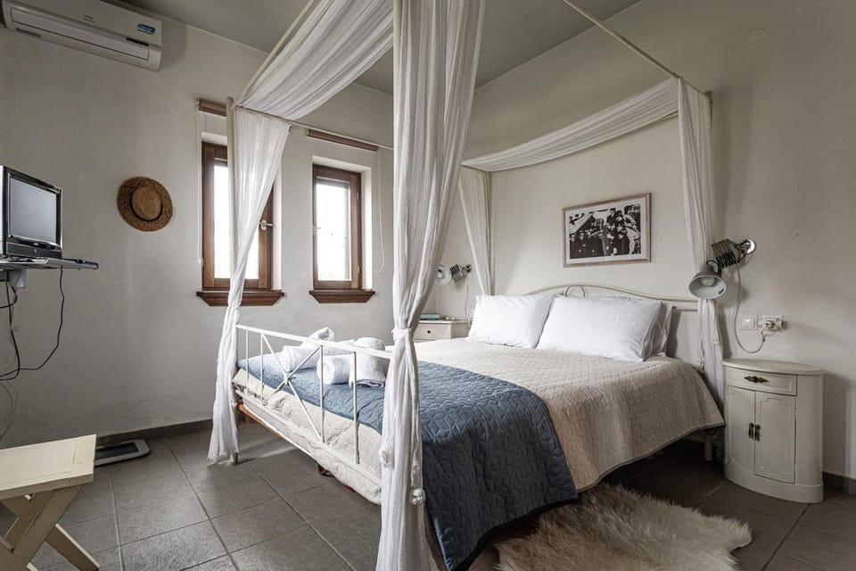 ILOI’s Villa in peaceful Village w. Private Beach House in Magnesia Prefecture, Greece
