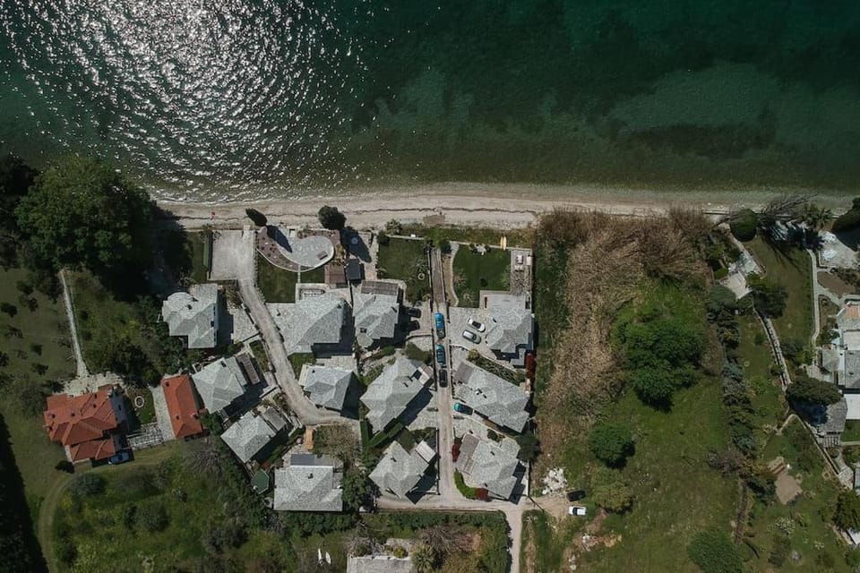 ILOI’s Villa in peaceful Village w. Private Beach House in Magnesia Prefecture, Greece