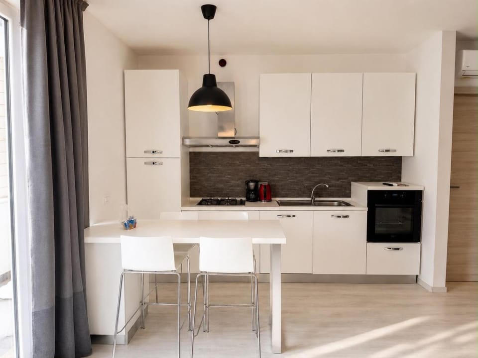 Living room, Dining area, oven, laundry, kitchen
