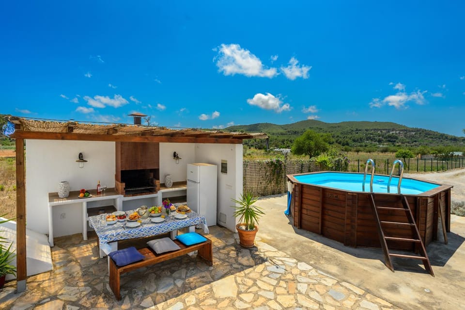 BBQ facilities, Swimming pool