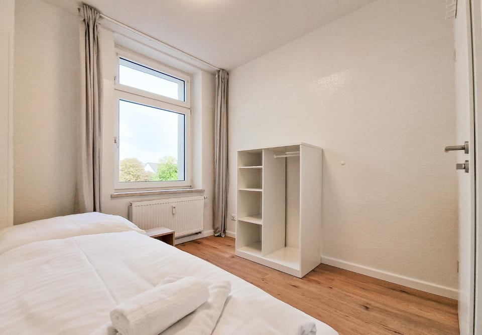 Bed, Bedroom, wardrobe