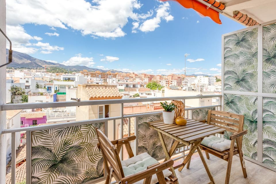 Balcony/Terrace, City view, Street view