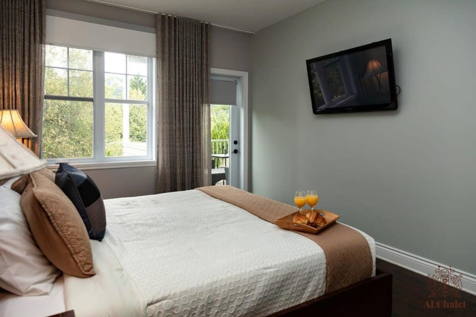 Le Champlain 101- Condo avec Piscine House in Quebec