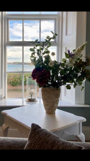 Tonn Ruray Sea View Luxury 2 Bed Apartment Apartment in Dundrum