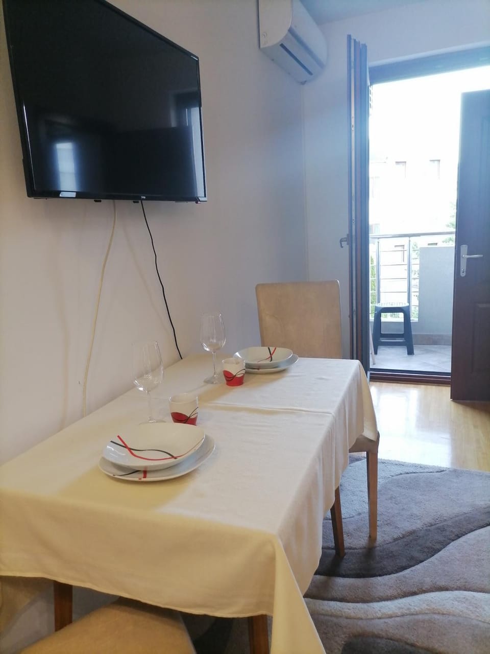 Communal lounge/ TV room, Dining area