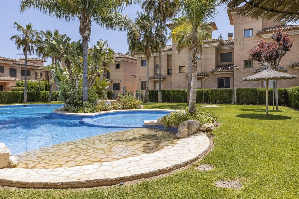 Patio, Garden, Garden view