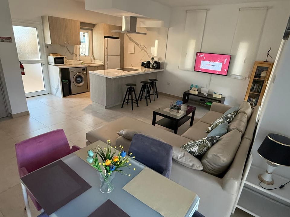 Villa Diana - 200 meters from Kapparis, Fireman's Beach House in Paralimni