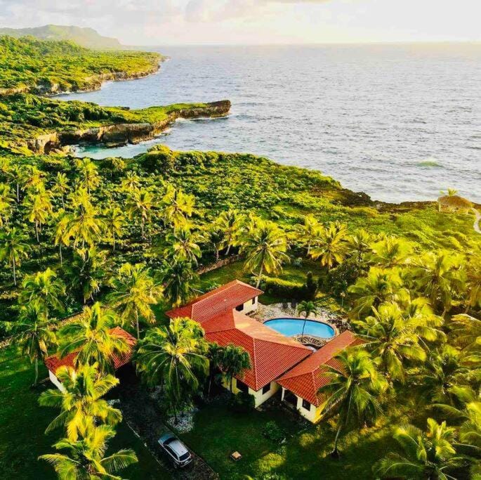 PALM HOUSE - LUXURY VILLA - SAMANÁ - Ocean Front Villa in Samaná Province