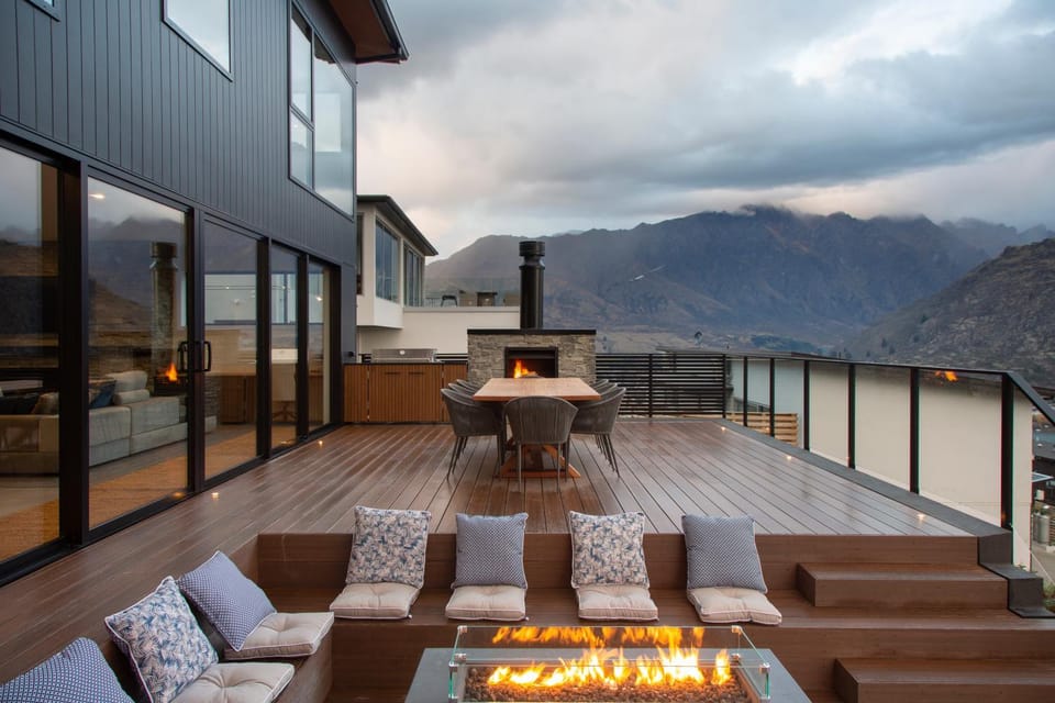 Patio, BBQ facilities, Balcony/Terrace, Mountain view, fireplace