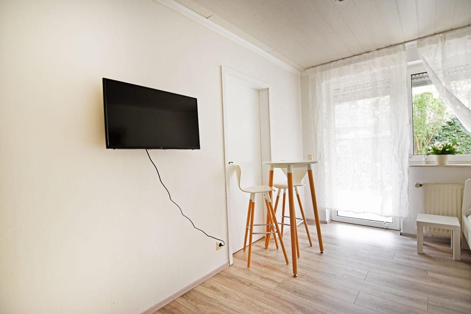 TV and multimedia, Dining area