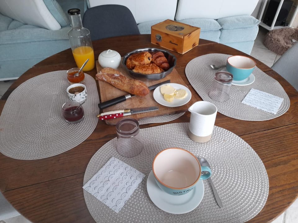 Continental breakfast