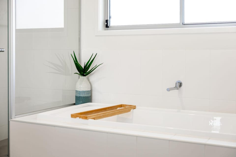 Bathroom, Bath