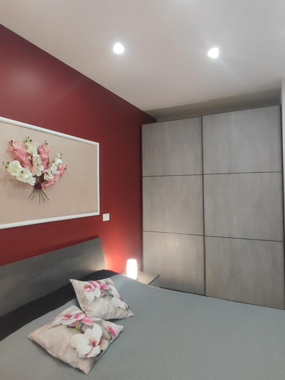 Bed, Photo of the whole room, Bedroom, wardrobe