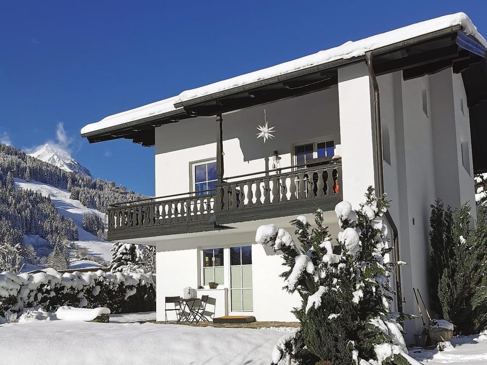 Property building, Winter