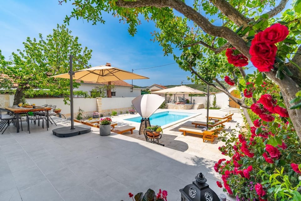 Balcony/Terrace, Living room